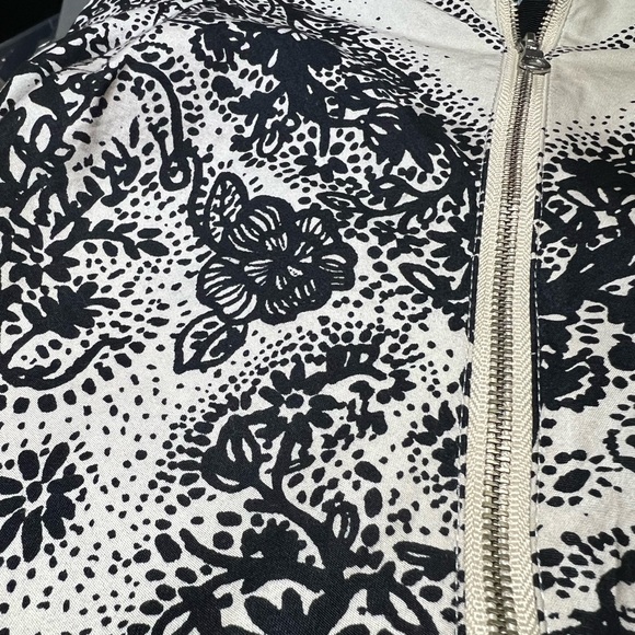 Fully lined skater skirt with front zipper, pretty pattern size 12 from Anthro - Picture 7 of 9